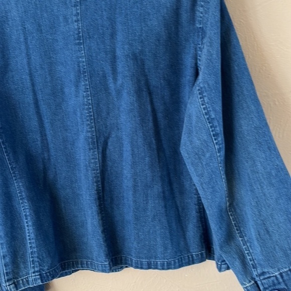 Talbots denim jacket pocket flaps on front size seam detail medium petite - Picture 8 of 16